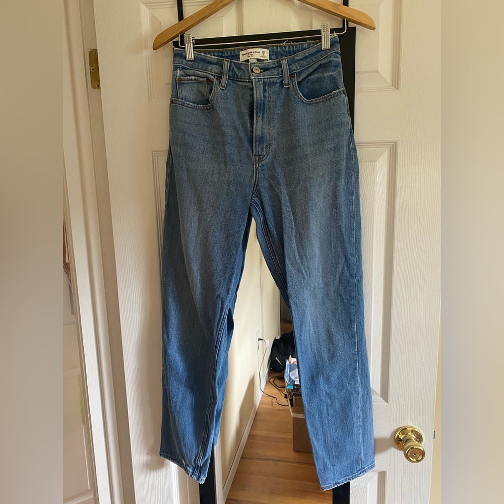 Abercrombie High Rise Mom Jean Curve Love